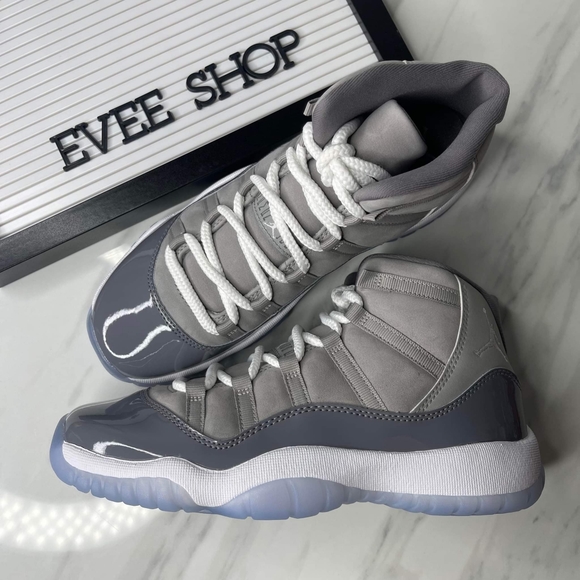 Air Jordan Retro 11 - Picture 4 of 4